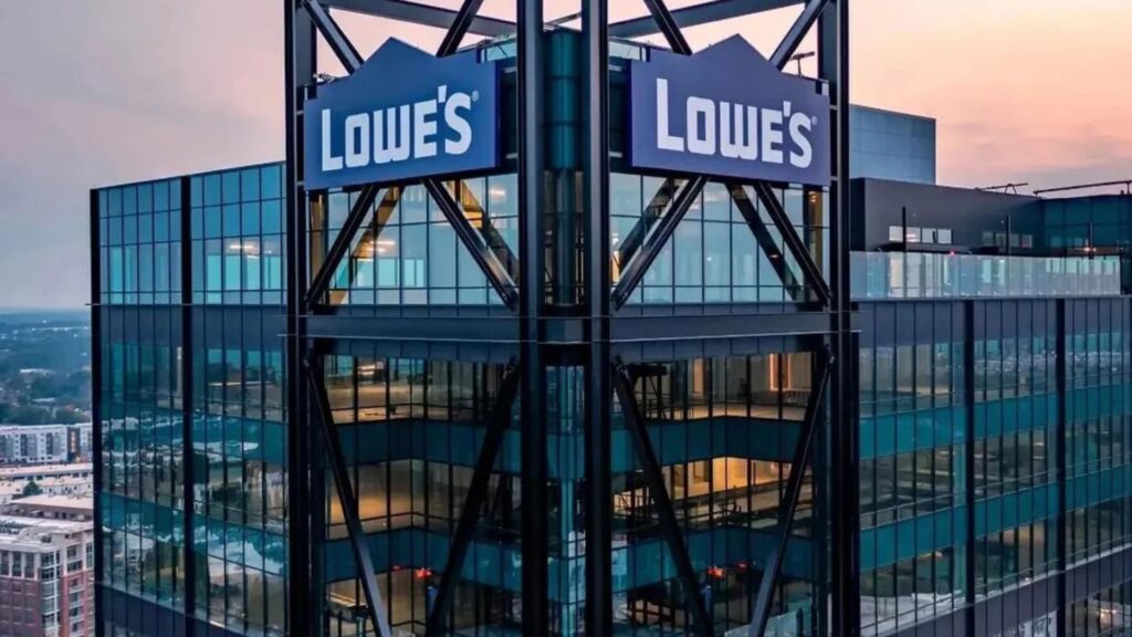 Lowe’s Recruitment Drive; Hiring Associate Analyst