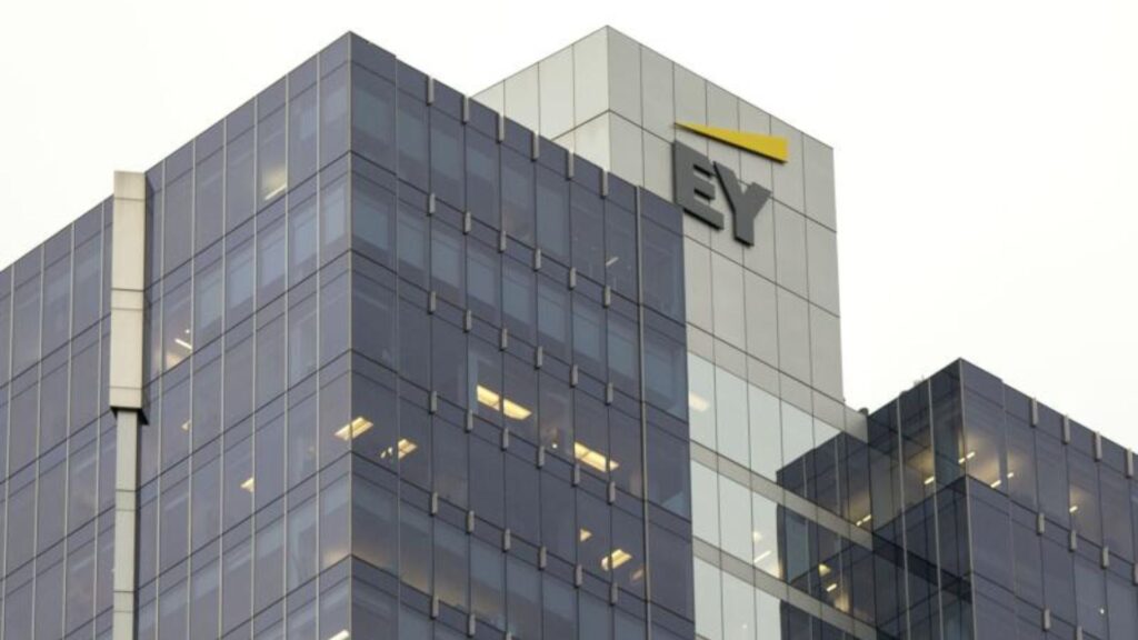 EY Recruitment Drive 2025; Hiring Analyst