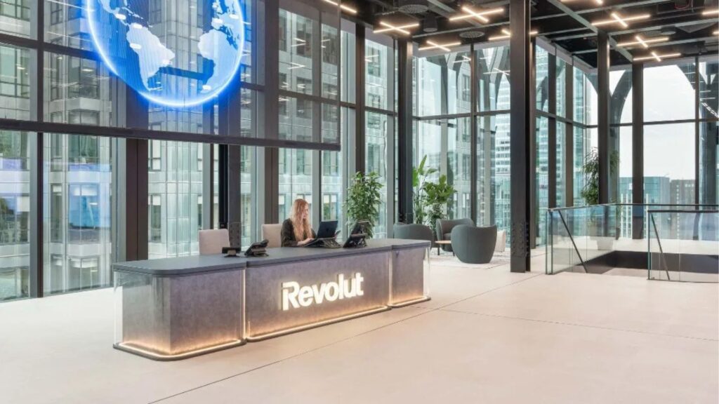 Revolut Remote Jobs 2025  Hiring FinCrime Analyst (KYB)