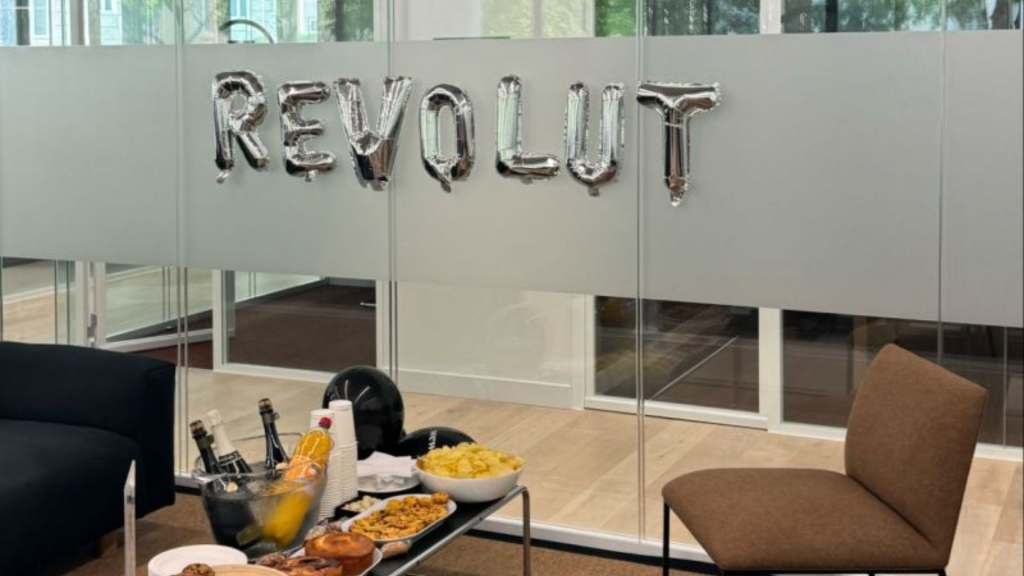 Revolut Work from Home Jobs; Hiring FinCrime Analyst