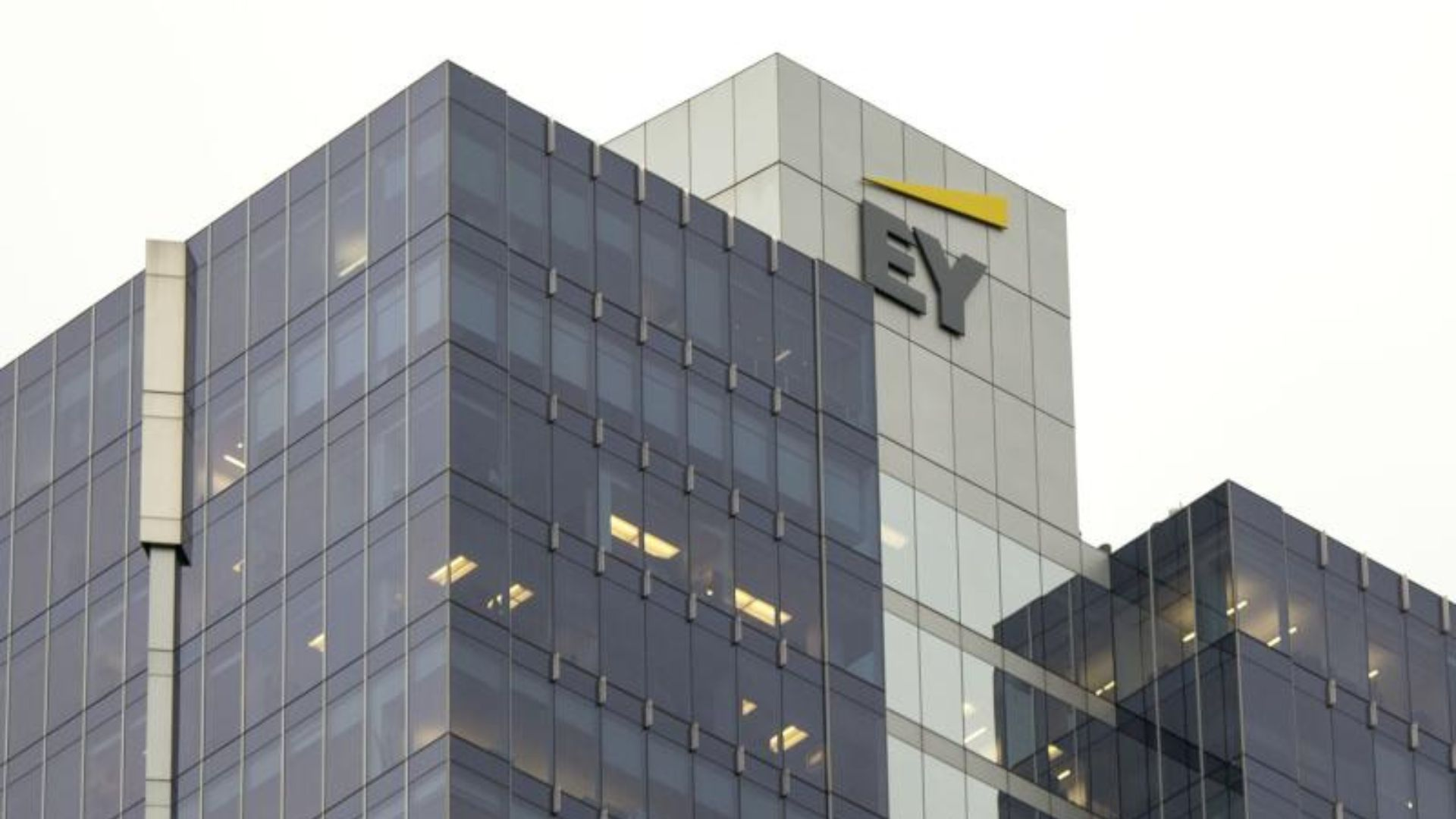 EY Recruitment Drive; Hiring Junior Cyber Triage and Forensic Analyst